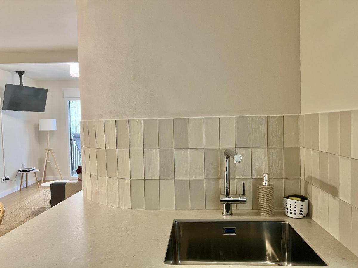 Cozy San Cristobal Apartment In Heart Of Alicante Exterior foto
